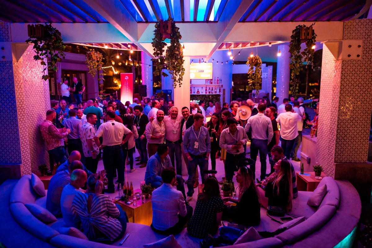 The Beetle Drive 2018 welcomed over 250 specifiers (Clients, Architects, ID, Consultants and PM Design Industry - 60 teams of 4) in 7 sponsored bars in JBR. It was a huge success and great fun! Thank you everybody who attended. See you all soon.