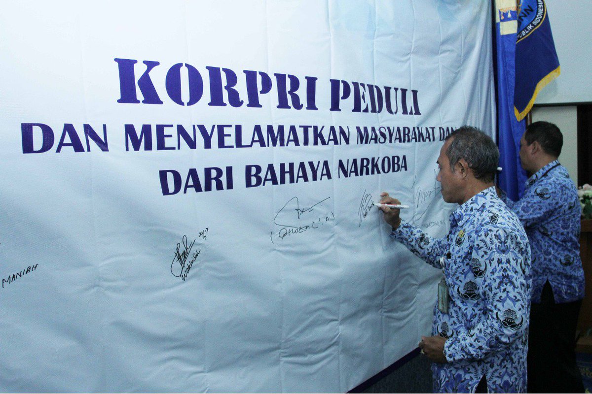 dedihumas's tweet photo. Pelaksanaan seminar Korpri Peduli mencegah dan menyelamatkan masyarakat dan bangsa dari bahaya narkoba yang dilaksanakan di Balai Besar Rehabilitasi BNN, Lido, Bogor, Rabu (21/11). @INFOBNN @KorpriDKI @Kemendagri_RI @BNNCegahNarkoba @babesrehablido https://t.co/HQwQM3hrXH