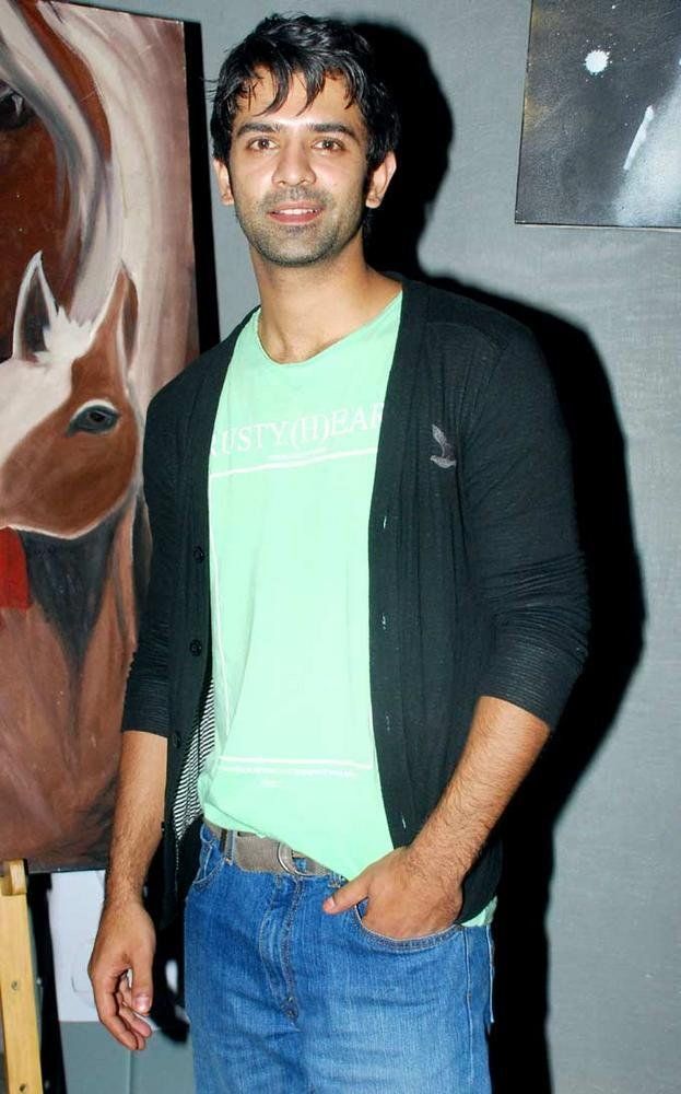 Barun_FanClub's tweet photo. I vote Barun Sobti #BarunSobti  #EasternEyeSexyList2018  #AsjadNazirSexyList2018 https://t.co/cQVj4yFpVA