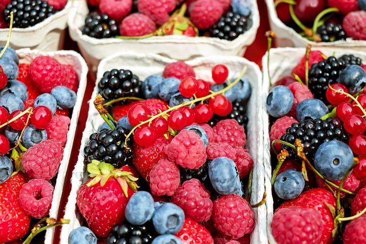 MfieldMonica's tweet photo. Trade fruit juice with real fruits. Reap the rewards of fresh, #healthy, and tasty whole fruits! https://t.co/nLZVf2h3Lt https://t.co/batoLhnwZY