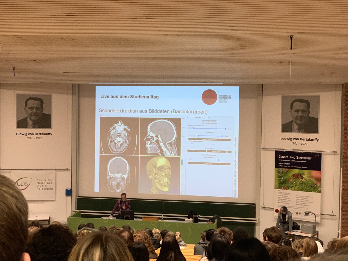 NilsBenning's tweet photo. Vorstellung der Heidelberger MI-Studiengänge durch einen Masterstudierenden auf dem Studieninformationstag 2018 der Uni HD. #nachwuchs #miheidelberg https://t.co/XUwhJ8uRST
