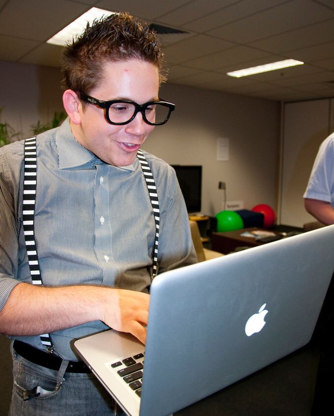 coffman's tweet image. Dato curioso ... En la conferencias #librecon (evento Tecnológico del sector open) aproximadamente un 80% de los portátiles son #Apple , será por au base en #unix ? O por su usabilidad ?