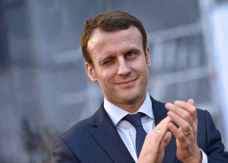 antytilo's tweet photo. #MerciProf Brigitte, sans qui je serais toujours vierge. https://t.co/JiX4qI2B4v