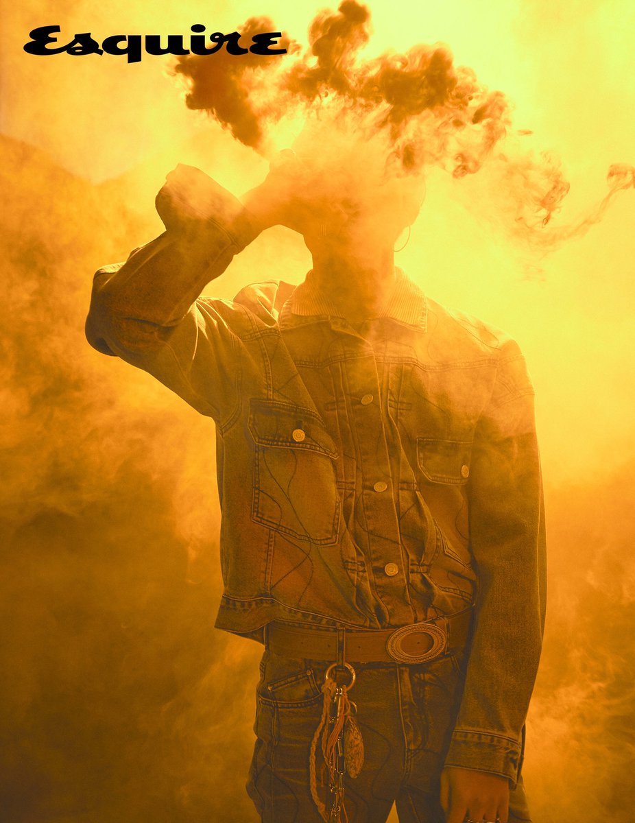 younghotyellow's tweet image. 🧡🔗🎸 esquire korea 🔥