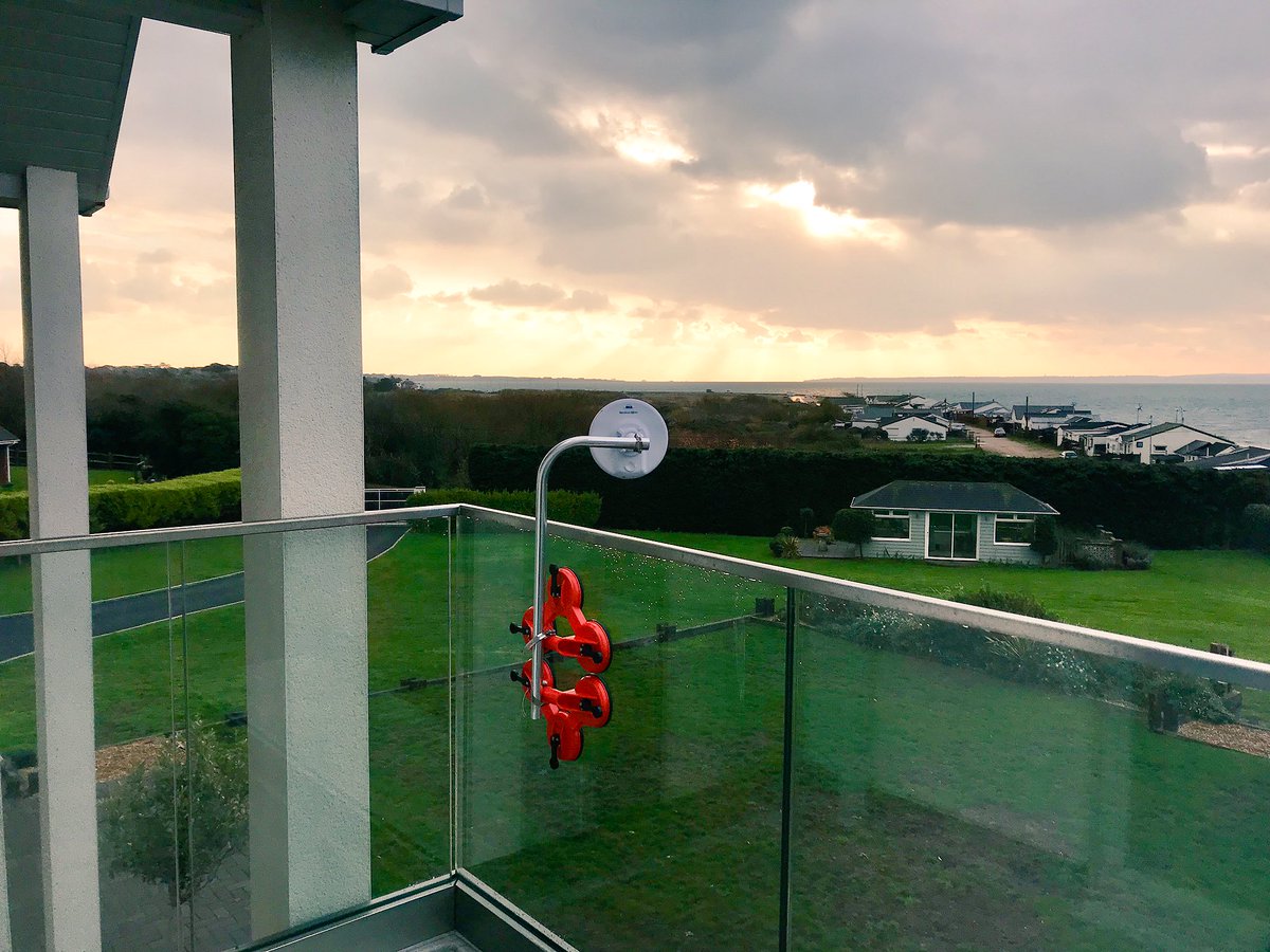 reach_wifi's tweet photo. Customer requested a trial run of our service... Boom! 💥 From <1Mbps to >90Mbps... No holes needed! See you soon for a permanent fix! 😎👍 #WirelessWednesday #ReachingOut #superfast #broadband #reachwifi #titchfield #meon #fareham #hampshire #UbiquitiEverywhere https://t.co/OiDrBMnYGS