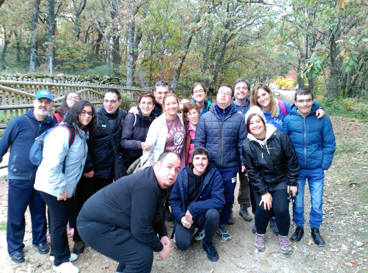 ASPRONAAB's tweet photo. Este fin de semana hemos participado en las jornadas de convivencia y formación sobre discapacidad y medioambiente en Cuacos de Yuste (Cáceres) que ha organizado @plenaCLM Unos días en plena naturaleza, en el que hemos realiza diferentes actividades #cuacos #yuste #caceres https://t.co/i1OHOfUPHh