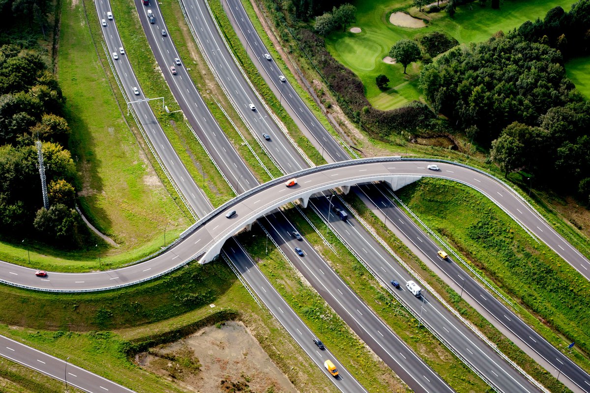Denk mee over bereikbaarheid <a href="/gem_Eindhoven/">gemeente Eindhoven</a> door jouw ervaringen op A2 &amp; N2 Randweg en A50 Veghel-Eindhoven te delen op a2randweg.smartwayz.nl/enquete/. 

Lees ook het persbericht op onze website: goo.gl/VGM1pk.
