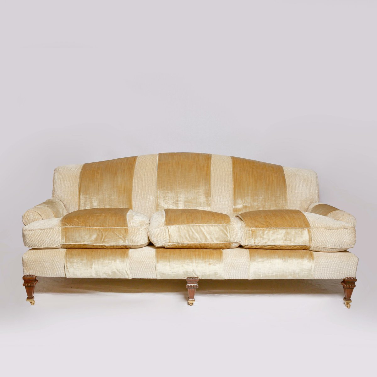 ❗️New Stock Alert❗️
Looking For A New Sofa That's Eye-Catching, Comfortable and Affordable? How About This Luxury Designer 3 Seater Sofa Finished In A Soft Cream and Gold Fabric Material. Head Over To thebazaarshop.co.uk  For More Information.