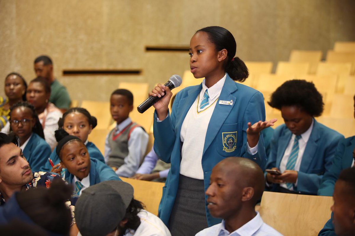 #EarthLeadersSA ~ robust and in depth conversation this morning at the #ApartheidMuseum with my colleagues from <a href="/PresPrecinct/">The Presidential Precinct</a> <a href="/YALINetwork/">YALI Network</a> <a href="/WashFellowship/">MandelaWshFellowship</a> 

Thank you <a href="/missearth_sa/">Miss Earth South Africa</a> <a href="/tsogosun/">Tsogo Sun</a> for the platform &amp; putting this incredible platform together. #Leadership #PowerOfPlace