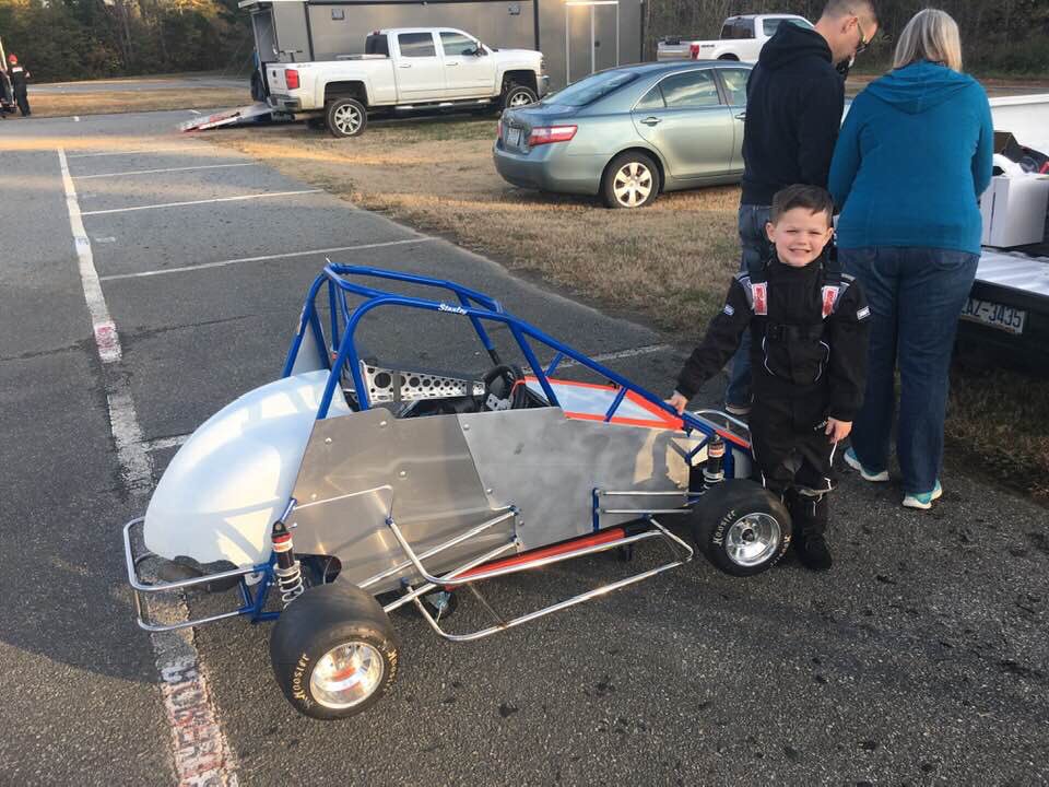 ColtAustinMac's tweet photo. I finally got to get behind the wheel again. Little Test session on Sunday. Still working the bugs out. #MakingLaps #PracticeMakesPerfect
#MACspeed https://t.co/aB034IACWd