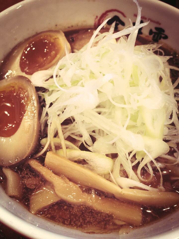 Otov_'s tweet photo. いよいよ明日当日です！
金斗雲さんのご協力もあり、お得なSP ADV TICKETは各店舗の営業時間内でご購入いただけます。
ラーメン食べて是非会場へ！
#MAKIDAI #pksz #exile #ldh #zip #金斗雲 #ラーメン #noodle #exiletribe #いい夫婦の日 https://t.co/riL8F8Rxvq