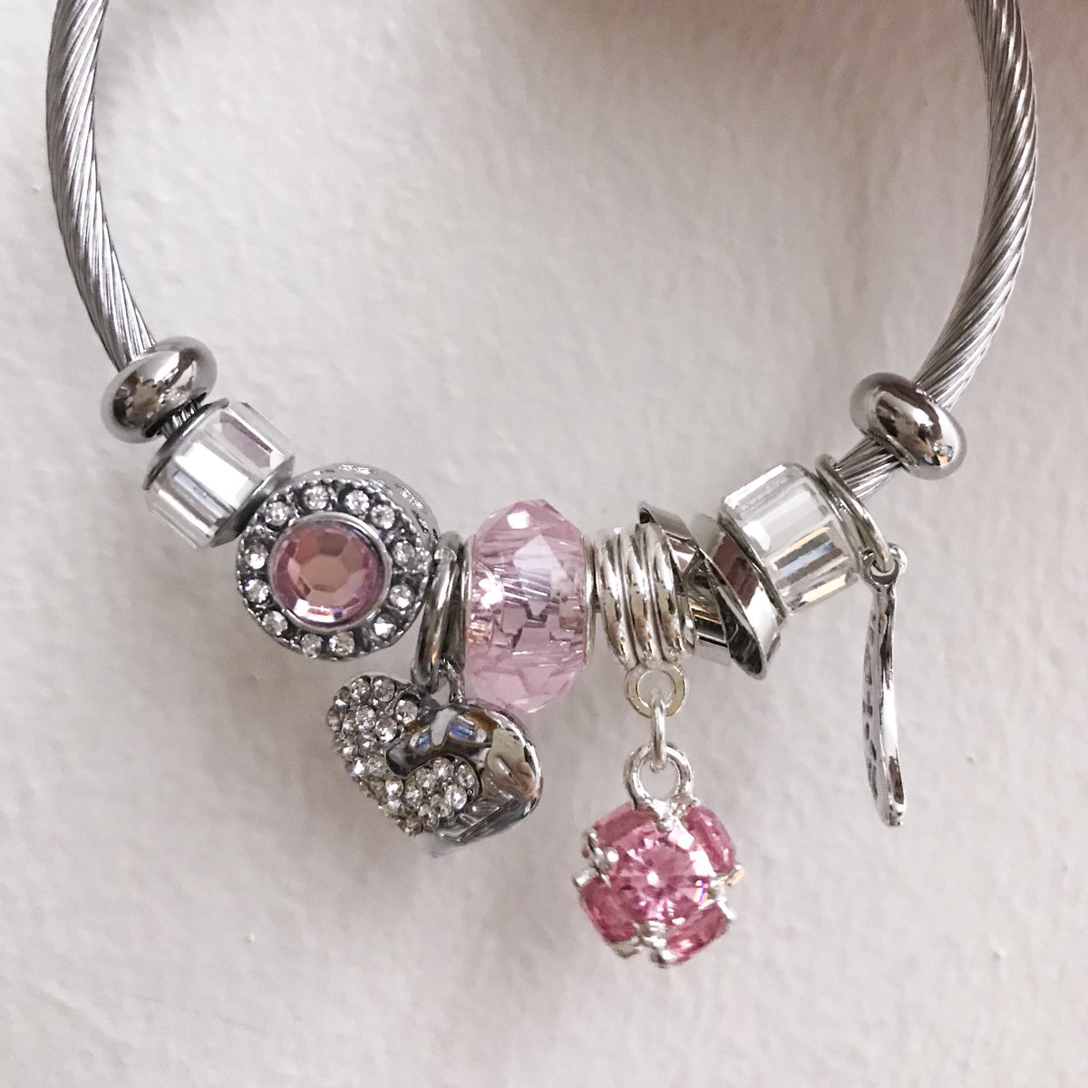 Em Bracelett 🌟 กิจกรรมแจกสร้อยข้อมือ tweet media