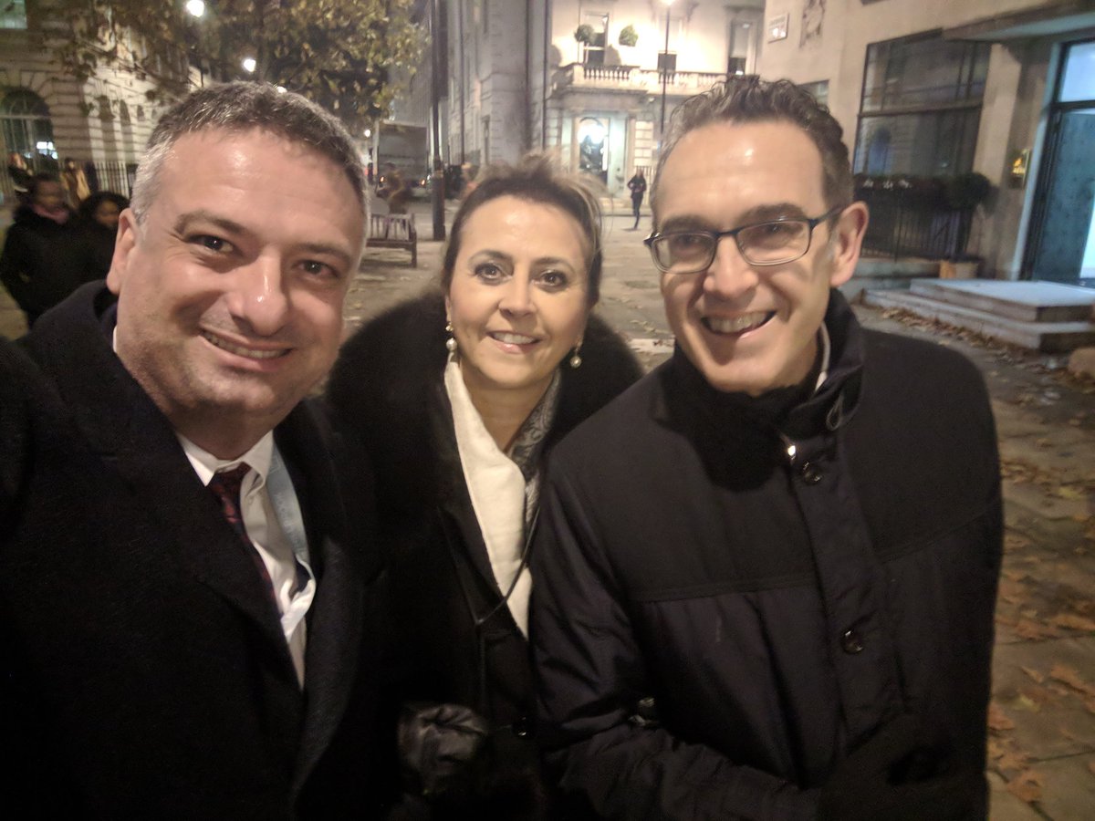 rkhamis's tweet photo. Finishing day 2 #IVCC2018 join us for day 3. Coronary cases, complex PCI , translational research and physiology. @MikhailGhada @Imperial_IVCC https://t.co/npOaYOyy9D