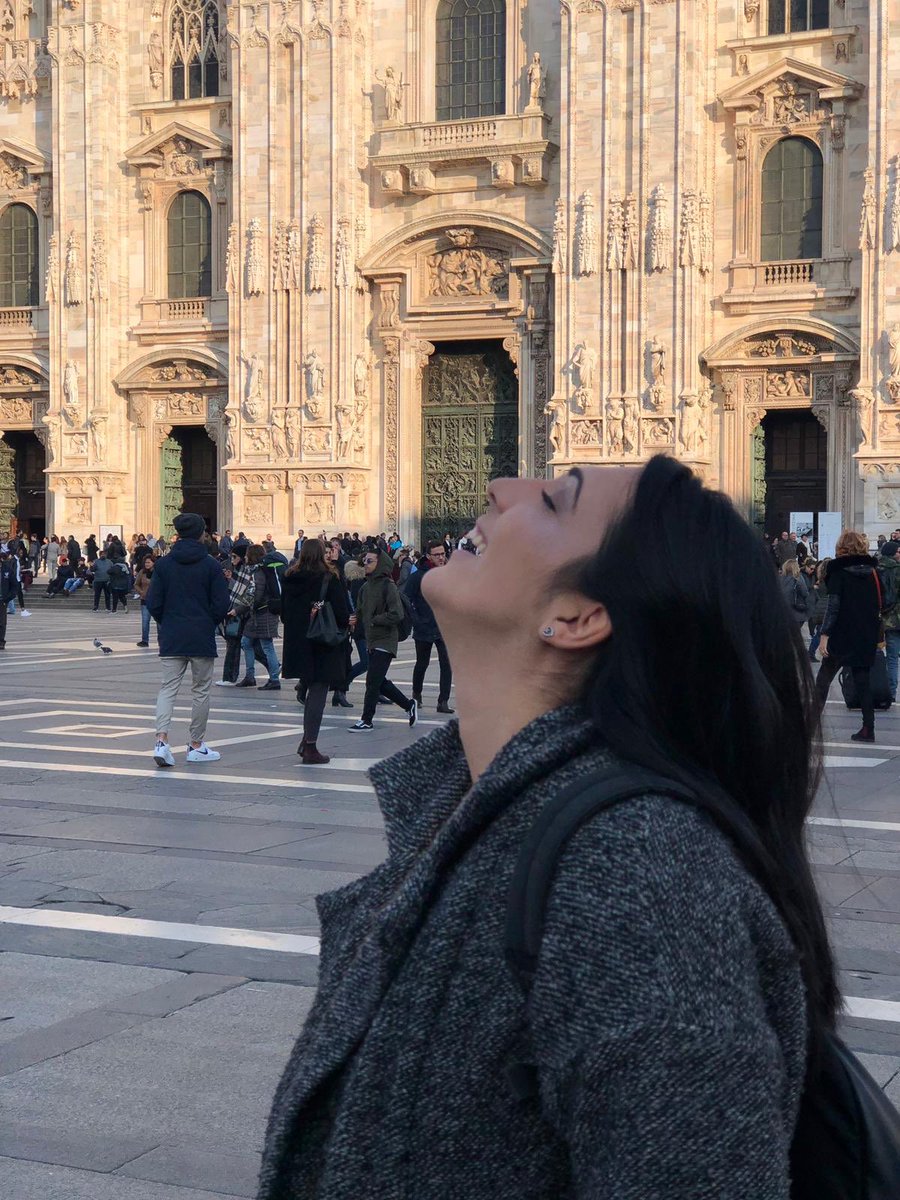 ROCKLANDTUCKER's tweet image. milan is waiting for you @sebtsb #selfieforseb