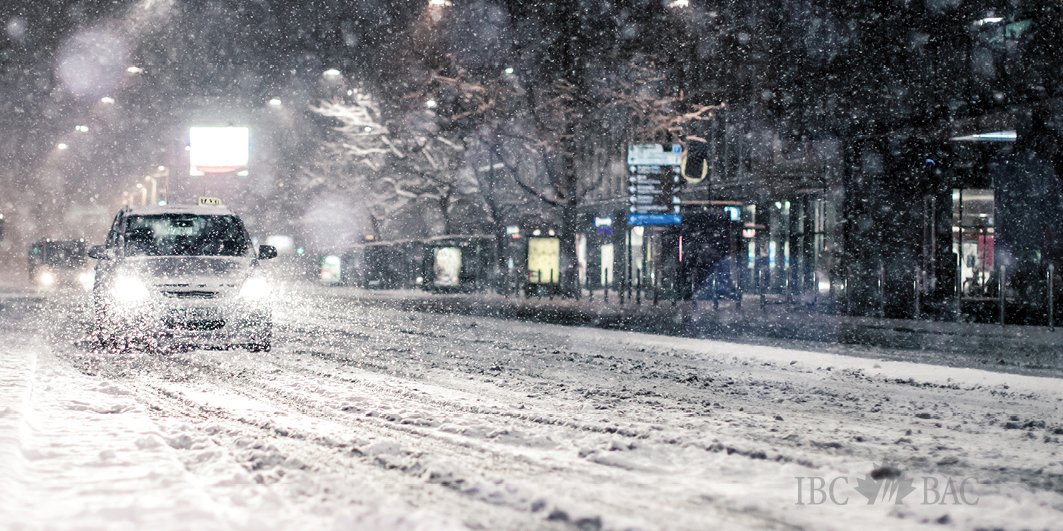DYK: Winter tires allow you to stop up to 40% sooner than all-season tires? Have you put yours on yet? #RoadSafety #WinterIsComing #WinterDriving ibc.ca/on/disaster/wi…