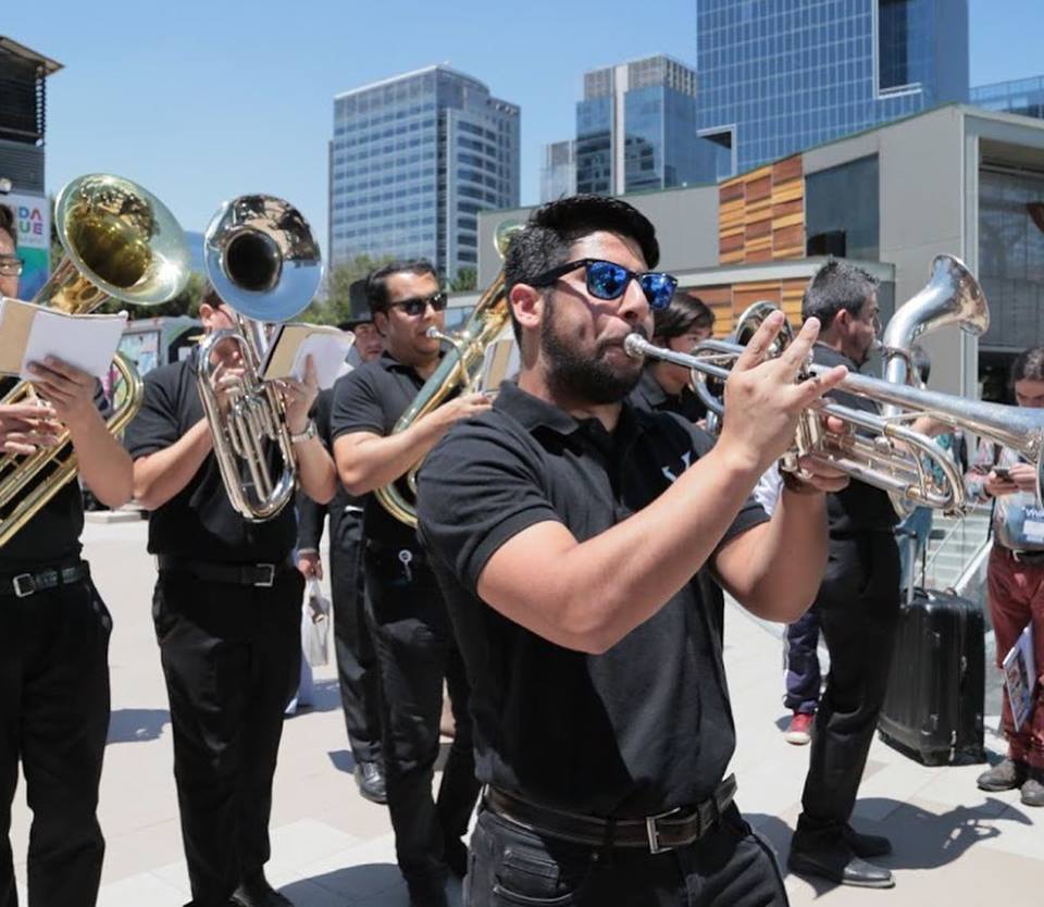 Les dejamos alguna postales de #VYVA2018 🏄🏼‍♀️☀️un encuentro de 3 días con lo más destacado del turismo nacional e internacional, los mejores datos y destinos para planificar tus vacaciones 😉✈️ <a href="/sernatur/">Sernatur</a> <a href="/subturismo/">Subsecretaría de Turismo</a> <a href="/chileestuyo/">@chileestuyo</a> <a href="/meconomia/">Ministerio de Economía, Fomento y Turismo</a>