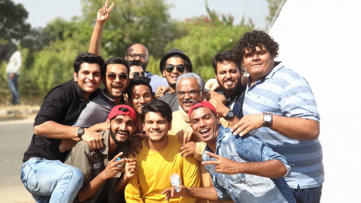 dhavalpandya87's tweet photo. Actors,directors &amp; production team on set “Bau Na Vichaar”  Line production &amp; casting by Dhaval Pandya &amp; Team.  #baunavichaar https://t.co/2M00z1C3Hx
