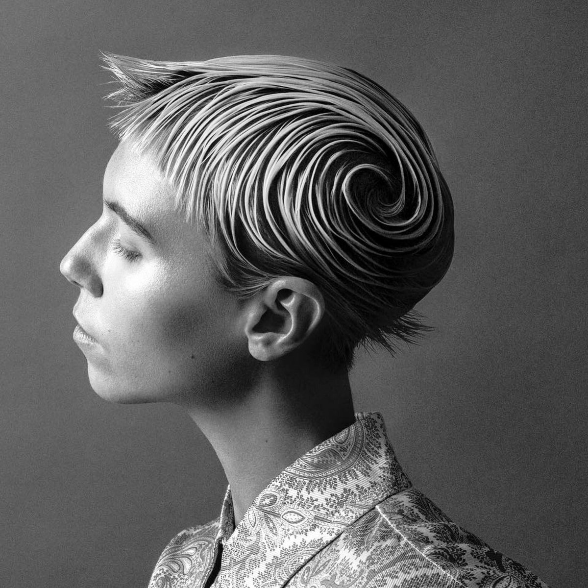 Stunning Work @trevorsorbieartisticteam #sukottoscissors #sukotto #sukottoshears #stylists #barber #hairstylist #shears #dragonflylife #floridahair #miamihair #dragonflysharpening #sharpening #shears #scissors #hair #hairstyle #haircolor  #hairsalon