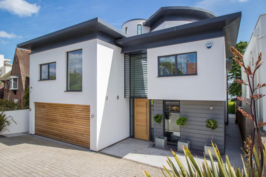 Majestic Property tweet media