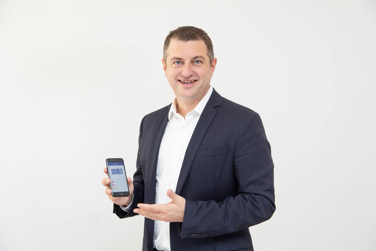 presseticker's tweet photo. Mobile-Payment: Galeria Kaufhof startet mit Bluecode https://t.co/vhFrfsngto
#MobliePayment https://t.co/cASLRNIEgr