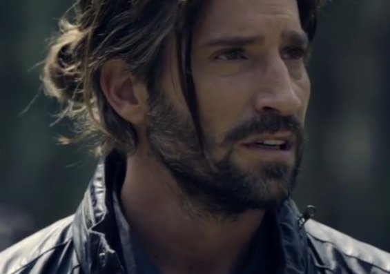 ChocarroARG's tweet image. #Fotos #Capítulo25 #SraAcero5 #Alberto @DavidChocarro Con los Acero - Quintanilla en el funeral de #Chava :-( #5