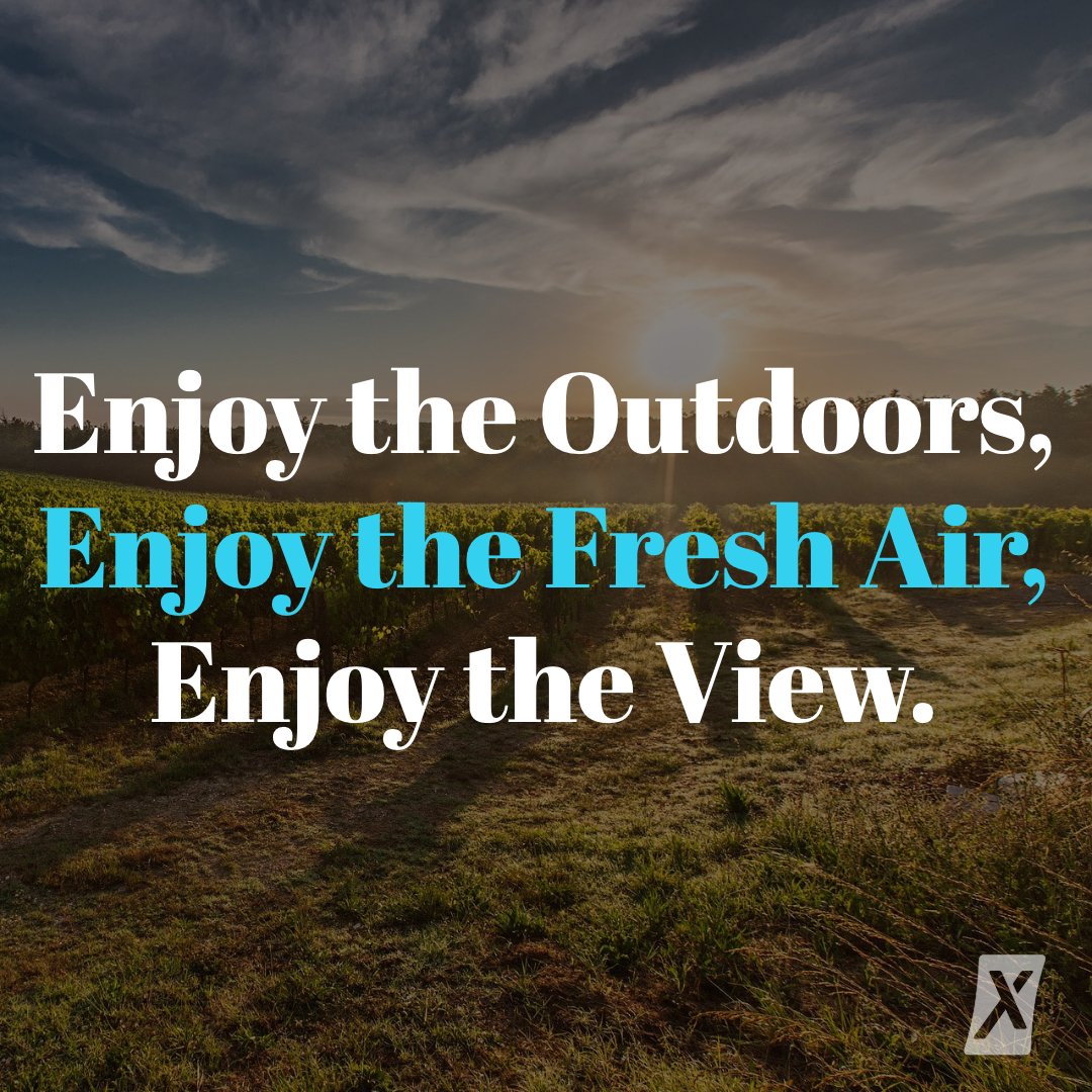 joealtieri's tweet photo. There is still time left in fall to get outside and enjoy the view π
#FlexScreen #enjoytheview #enjoytheentireview #flexview #WindowScreen #FlexibleScreen #BeautifullyInvisible #SimpleDesign https://t.co/iROHQaRIQj