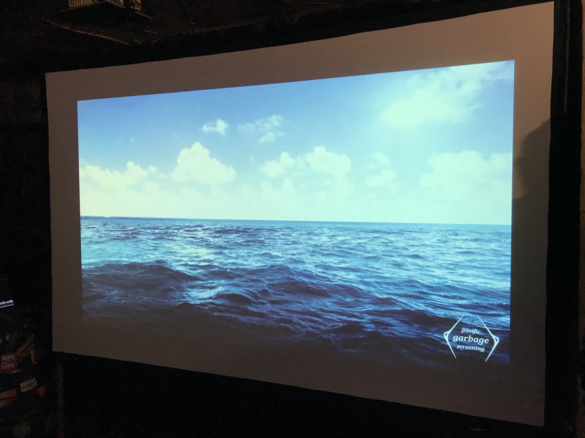 Gerade einen bemerkenswerten aber auch zum Teil beängstigenden Vortrag auf unserem #Daimler #ProblemCamp von Marcella Hansch gehört zum Plastikproblem in unseren Weltmeeren und ihrem unermüdlichem Kampf dagegen
#netzgegenplastik #designthinking