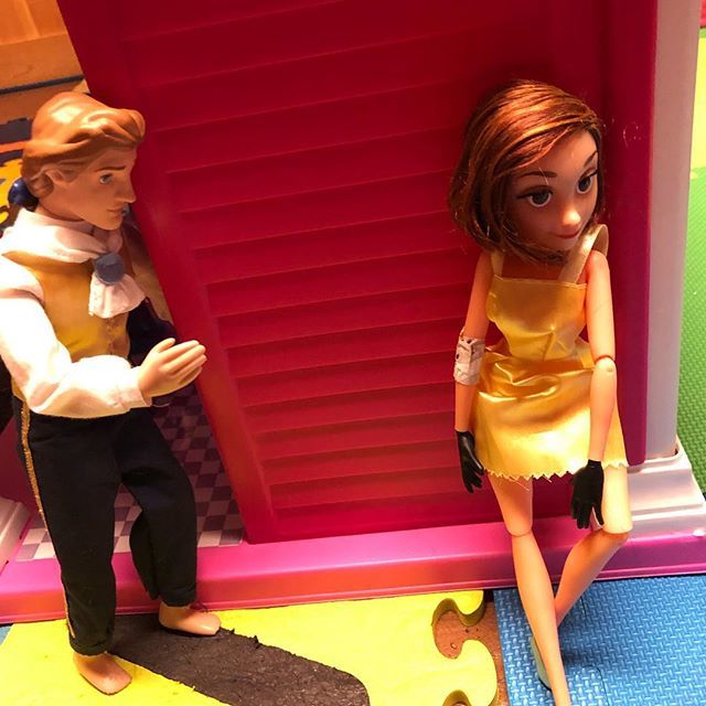 mpmeeker14's tweet photo. #howyoudoin #alternativedisney #beast #elastigirl #notallowedtoplaydollsanymore https://t.co/UNyDLf6SGu https://t.co/6BvCIQ74Iv