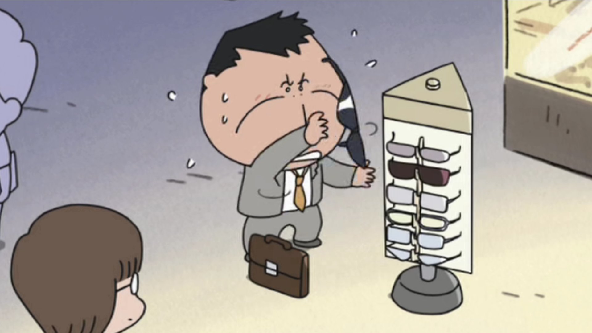 マサオです 普段オシャレをしないお父さんが サングラスをかけ すまし顔をしたあと 店員さんに声をかけられ慌てて品物を戻す このシーン好き とゆかメガネ外したお父さん ちょっと本当にイケメンかも あたしンち あたしんち お父さん アニメ 父