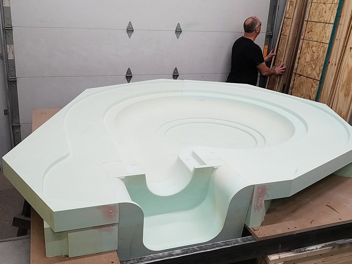 PDM_Duluth's tweet photo. First of 4 master patterns complete. Thanks for the op!!
#RTMlight Tooling
#Fiberglass
#WhatCanWeDoForYou https://t.co/qskVenKclF
