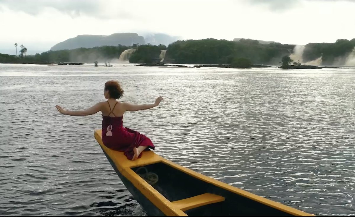 'Latidos' es lo nuevo de Laura Guevara - mailchi.mp/rosasgodoycomu…