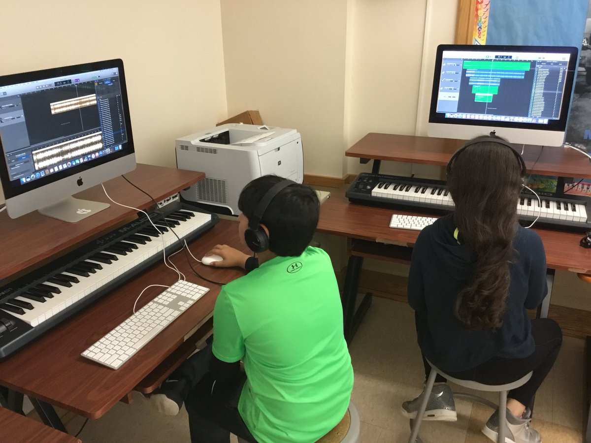ScarsMSMusic's tweet photo. Complementary rhythm and timbre work in Dr. Slot’s 6th grade Exploring Music class! Happy Thanksgiving! #scarsdalemspride https://t.co/IrLewrZSFV