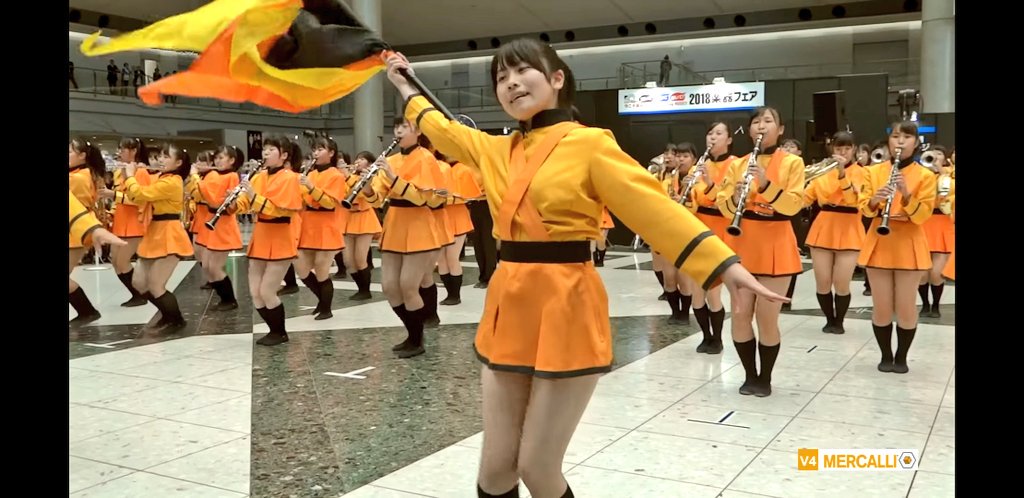 Huzix 我雖然是台灣人 但是我非常喜歡日本文化 自從看到了京都橘高校吹奏楽部後我迷上了她 讓我迫不及待的想去日本看她揮旗跳舞與笑容 好想知道她有沒有ig Facebook Twitter 好像快畢業了