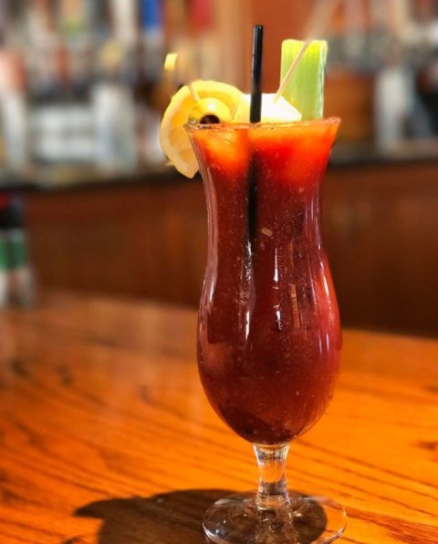 TheTavernVT's tweet photo. Who said it had to be the weekend to enjoy a Bloody Mary? Certainly not us. Enjoy one with your breakfast at The Tavern, seven days a week. #vermont #thetavern #bloodymary #everydayistheweekend 

📸: @filmgrll99 (IG) https://t.co/VwpeyhW0xI