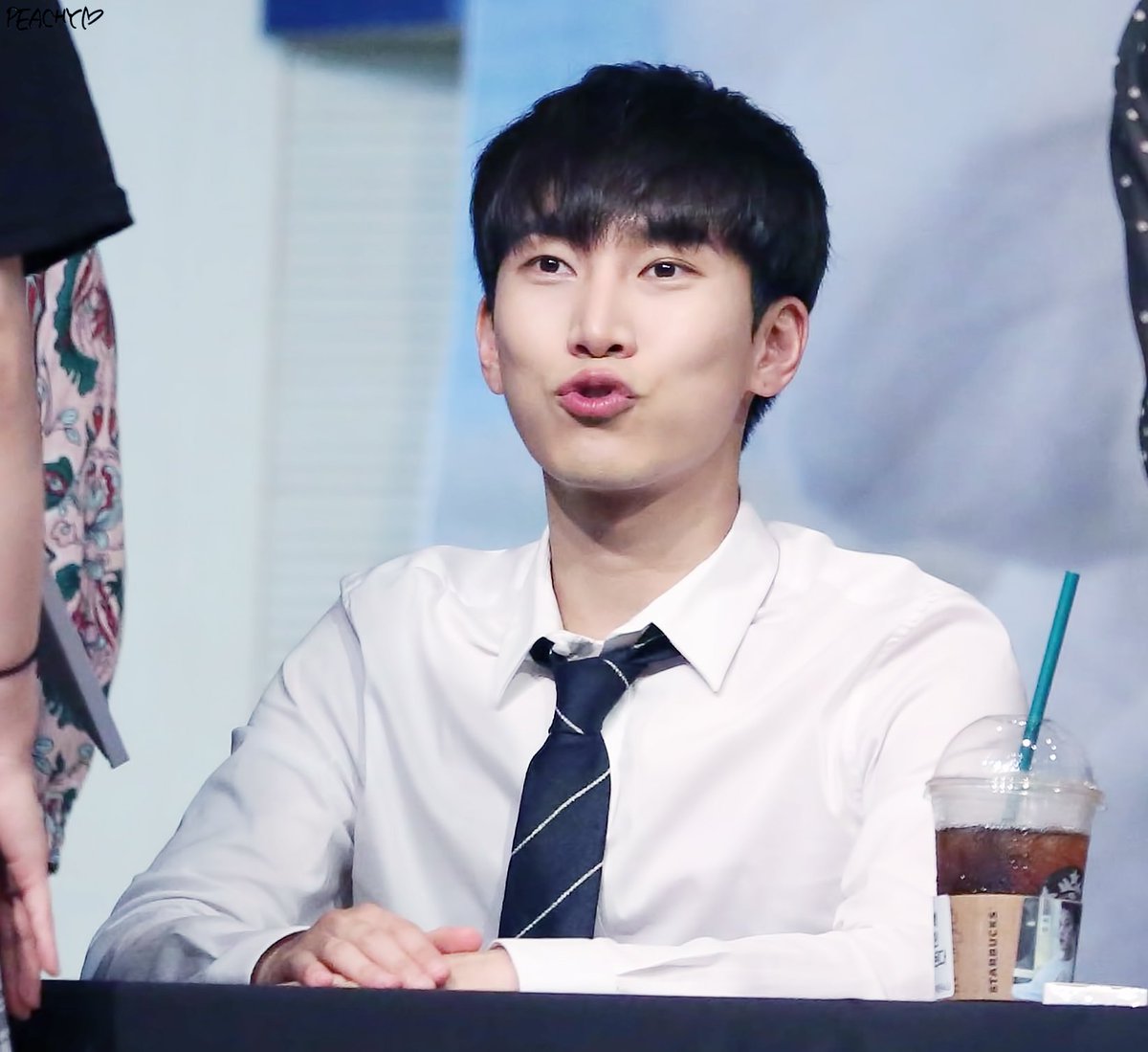 keyakn836's tweet photo. 내가 사랑하는 은광어빠 생일 축하해 🎉
自分で初めて好きになったのがBTOBで、その中でも1番好きな人
本当にカッコ良くて可愛いし、声も物凄く大好きで、なんでも全力で笑顔で人間として尊敬するし…etcもう全てが世界一です😭💕
まだ数ヶ月しか経ってないけど、ずっとウンぺんで待ってます！大好き https://t.co/lnXOmDM72D