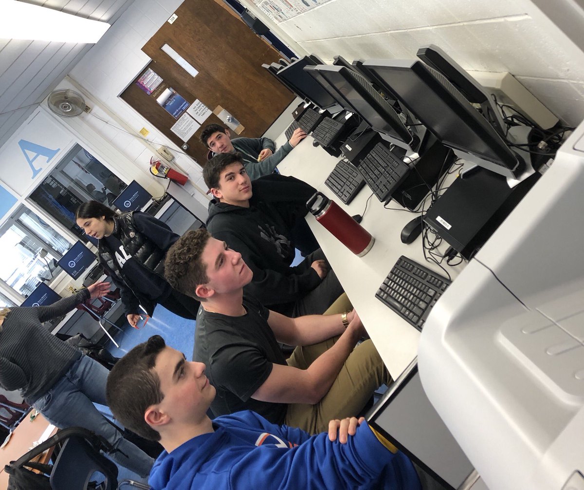 Couldn’t leave the Accounting Dept out...<a href="/elluminateVE/">Elluminate</a> CFO back from Boston College to share tips with <a href="/HomeProsVE/">HomeProsVE</a> #futurebusinessleaders #pobalumni #mystudentsarethebest <a href="/pobjfkve/">POBJFK VE</a> <a href="/POBJFK/">POBJFKHS</a> <a href="/VEInternational/">veinternational</a>