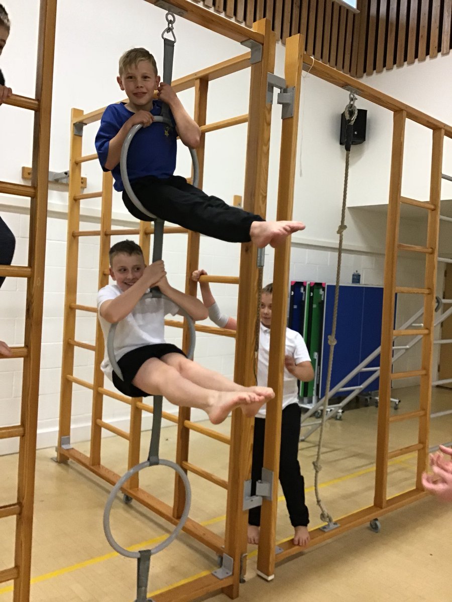 SThomasPE's tweet photo. What a great lesson with year 6. We were matching our partner on different apparatus. So proud of your inventive ideas! @BCoppiceAcademy @MissVForrest #fides https://t.co/NbdZElBoJi
