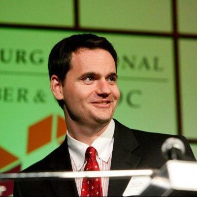 Innovation makes up an essential part of growth and change. Without #innovation, we can’t improve and move forward. Innovation doesn’t have to come from top to bottom. Rather, involving your #employees in the process may be the key to success. #leadership buff.ly/2FlHGiM