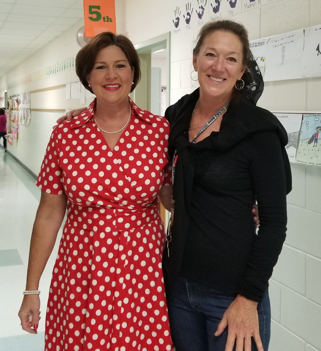 LAM8791's tweet photo. Alanton Kindergarteners are 50 Days smarter! https://t.co/OGeg5hWWND