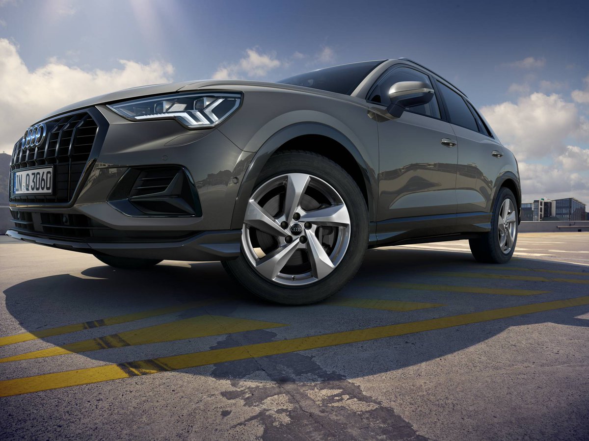 AudiOfficial's tweet photo. Flexing muscles, one of its easiest tasks.
#AudiQ3
#MasterEveryChallenge https://t.co/v1urXTMGth