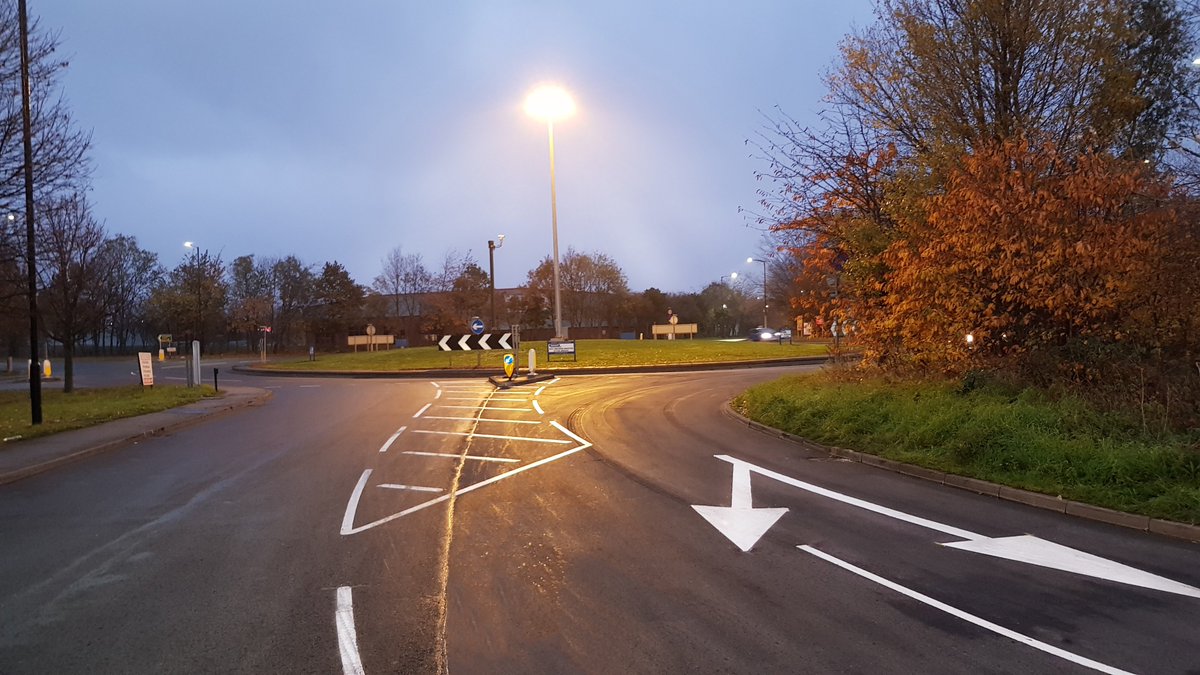 Derek Lewis Ltd tweet media