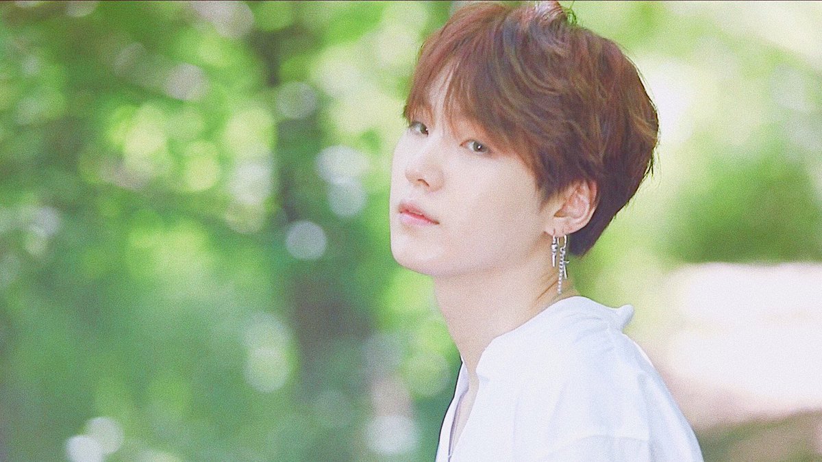 BTSorbit's tweet photo. 🌿 @BTS_twt https://t.co/criRT8D943