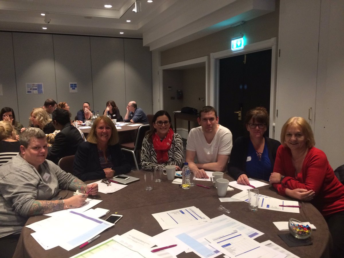 MarieForshaw's tweet photo. The MDT team from Bolton FT making progress with Criteria led discharge at the NHS I improvement in Leeds @improvedischarge @boltonnhsft @bridgetlees1 @LindseyDarley1 @bizzylizzy13 @Steph___Clarke https://t.co/dJtVbpD8ai
