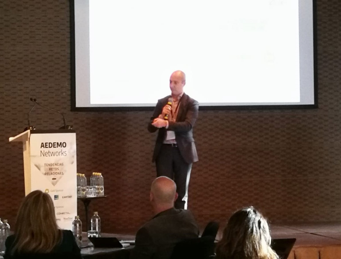 Kantar_ES's tweet photo. Carlos Cotos, Client Service Director de Kantar Worldpanel: "Medir la compra y la penetración es tan importante como la reputación de la marca." #MediaEffectiveness #aedemoNETWORKS https://t.co/Pqv6Kxt8ix