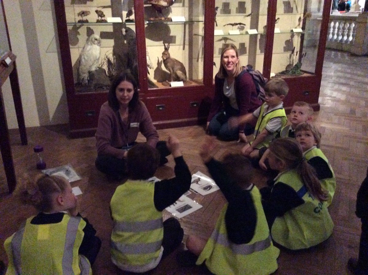HazelClass_RE's tweet image. Then we took part in the Dino Workshop @bristolmuseum which was super fun!
