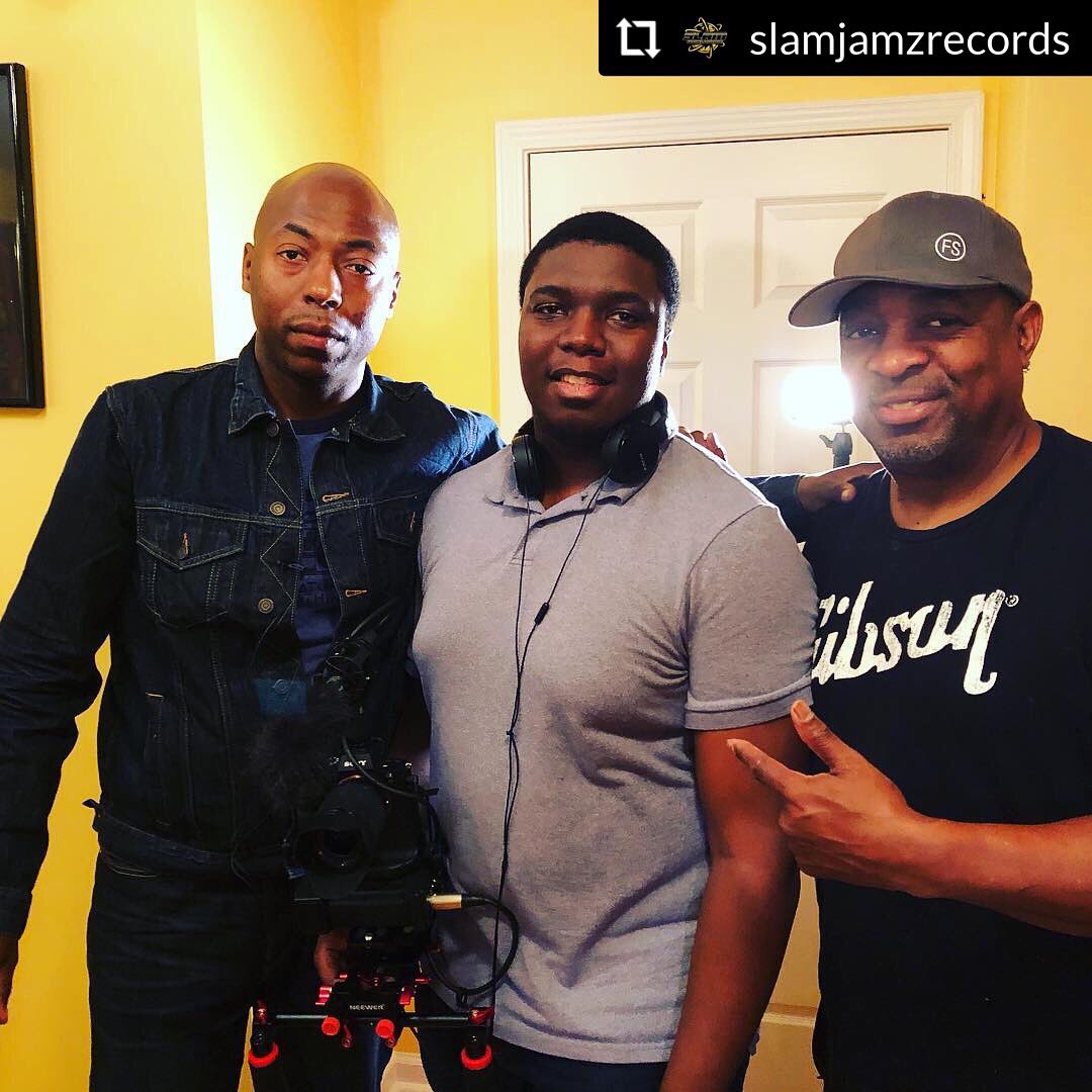 HastyleNYC's tweet photo. @SLAMjamzRecords @MrChuckD @MECCA_ALMIGHTY documentary film in the making #Africa bound ✊🏾💯 #RevolutionIsHaStyle #neohiphop https://t.co/Y3URwYk5Hr