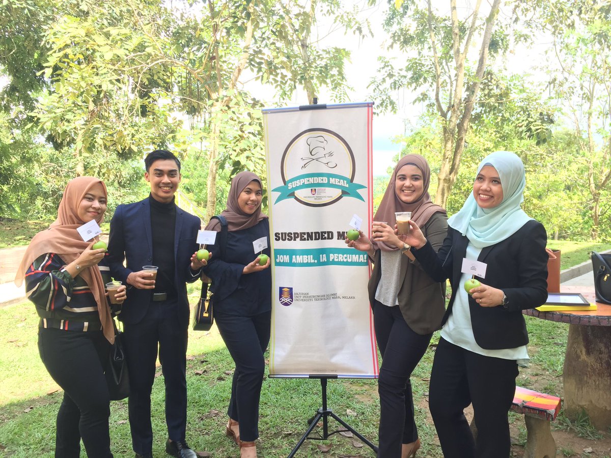 SuspendedMeal's tweet photo. Issaaaaaa dope collaboration with @OfficialVIRAL18 ! 😏🤝 Looking forward for more ☕️💕 
#suspendedmeal

@iprmsa_melaka 
@komedlendu 
@FPHPUiTMMelaka 
@CMPPUiTMLendu https://t.co/p7Bbzblsac