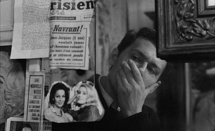 MovieGrafMG's tweet photo. “Hiçbir şey yapmadan sadece bekledim. Tüm hayatım boyunca. Bir şeylerin olmasını bekledim.”

(Le Feu Follet, 1963) https://t.co/h7WnrCjUb0