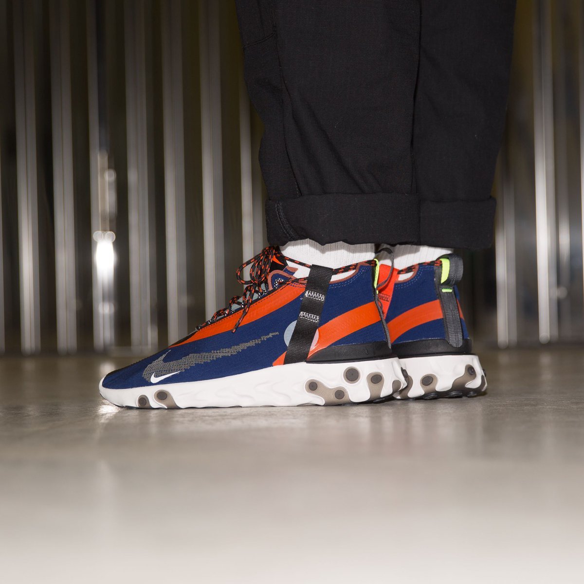 nike react ispa mid wr