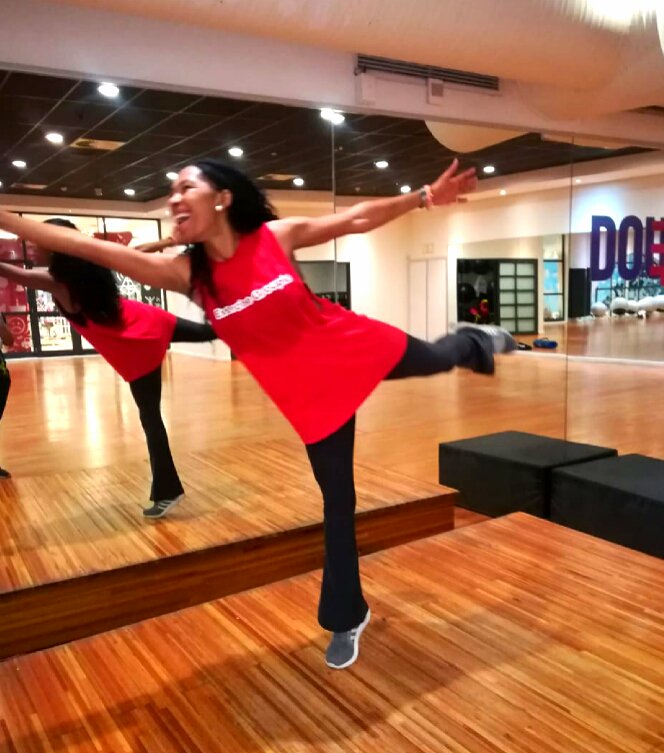 mskay_dlodlo's tweet photo. Dance junkie.. Exercise groupie.. gym addict right here. It's Wednesday, thank God there is still the rest of the week to go. Let's do it πͺπ π
#KingdomBuildingTeam
#Girlpower
#AttitudeOfGratitude
#CrownTime
#ThroneFocus https://t.co/t70H5mntyj